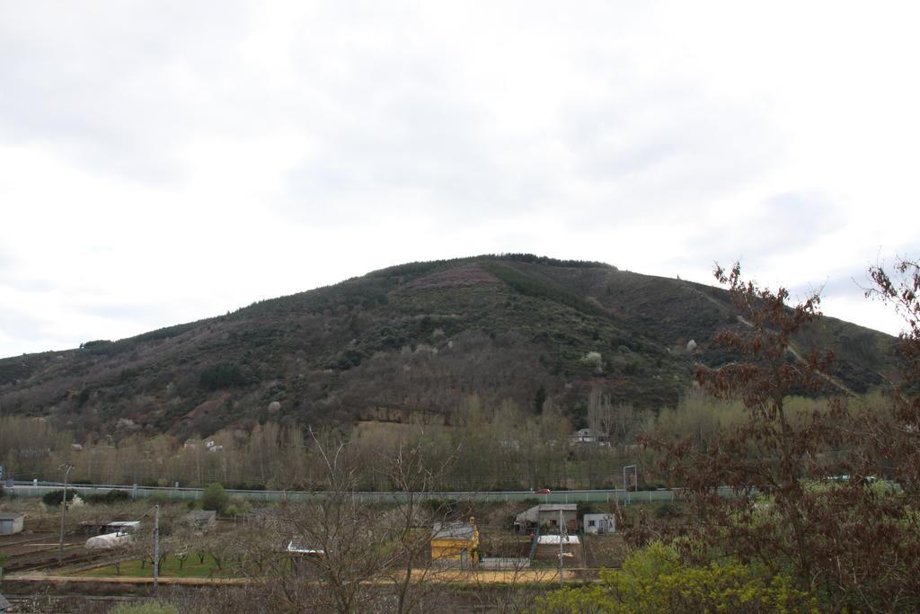 Venecia Bed&Breakfast Villafranca Del Bierzo Ngoại thất bức ảnh